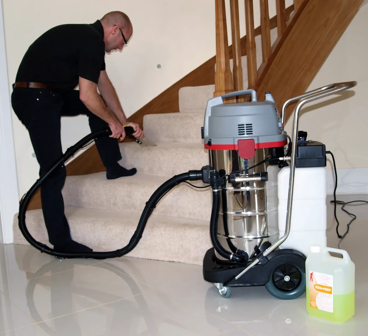 Daniel james, Painting, Decorating and property Maintenance — Photos 5